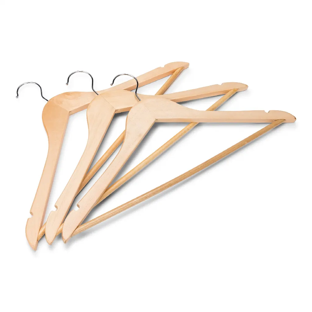 50 cintres en bois